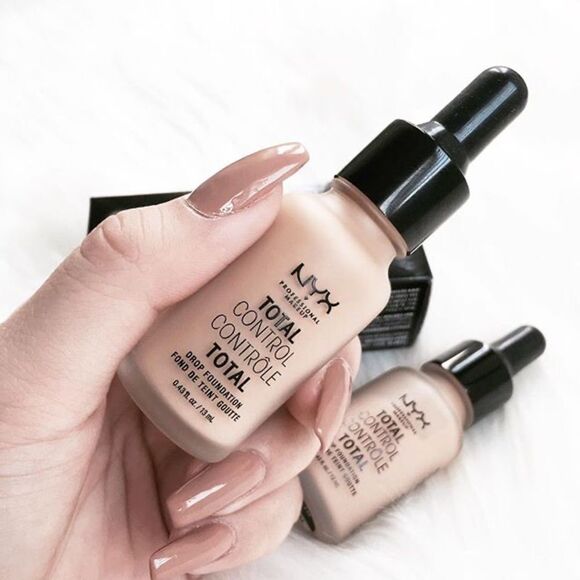 NYX Total Control Drop Foundation- Porcelain TCDF03 - Picture 1 of 11